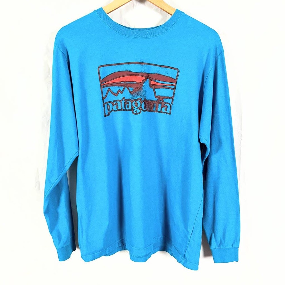 Patagonia Men's Blue Long Sleeve Shirt